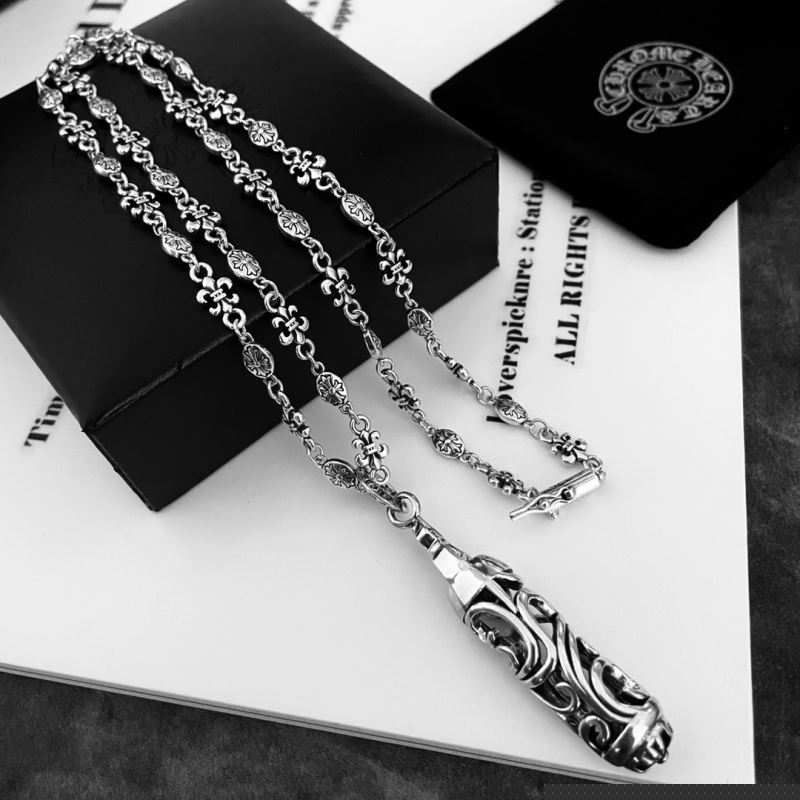 Ch**me He**ts necklaces